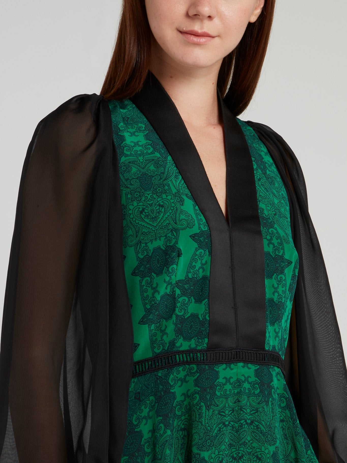 Зеленое платье-миди с принтом пейсли