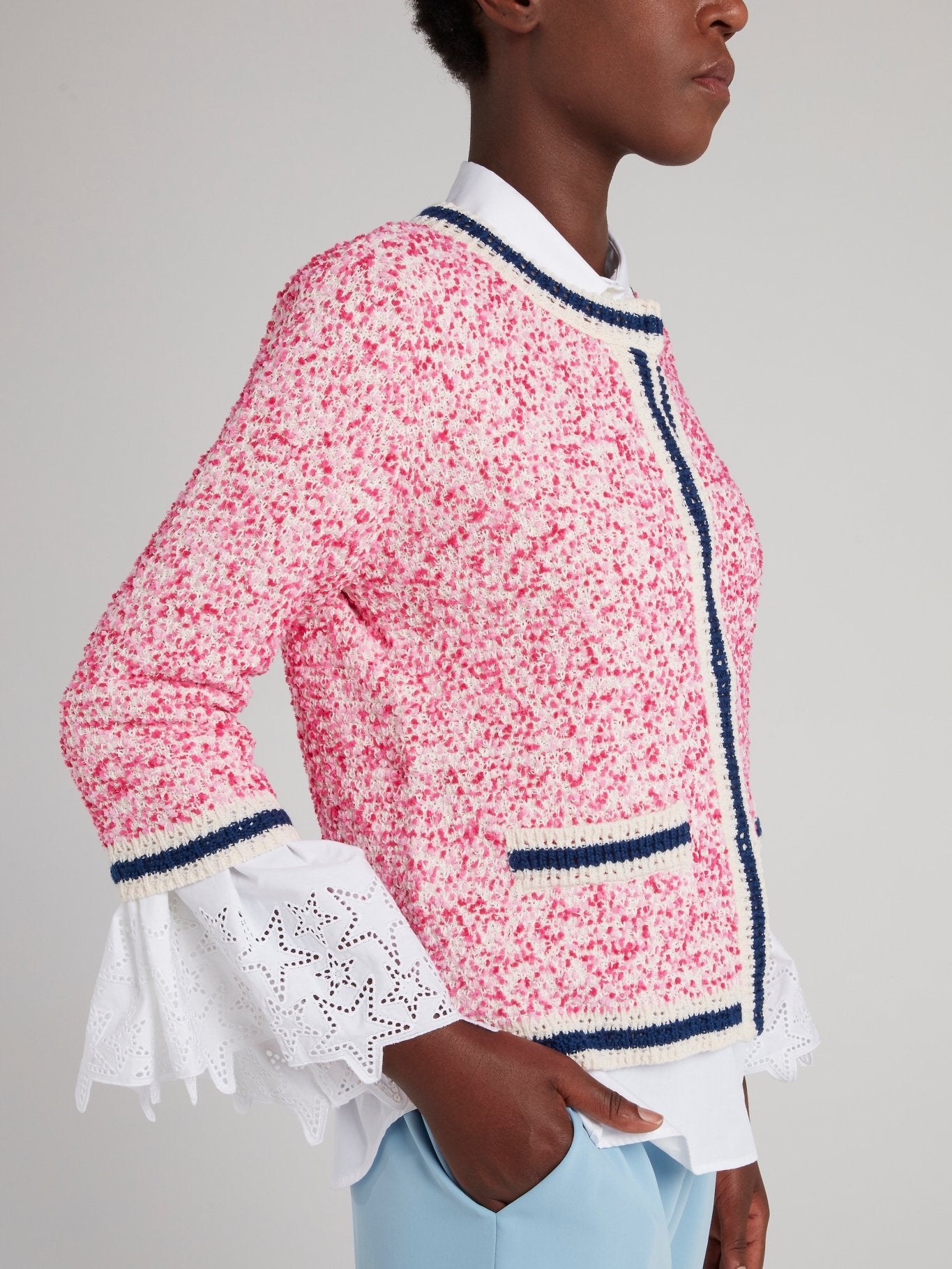 Розовый кардиган с расклешенными рукавами