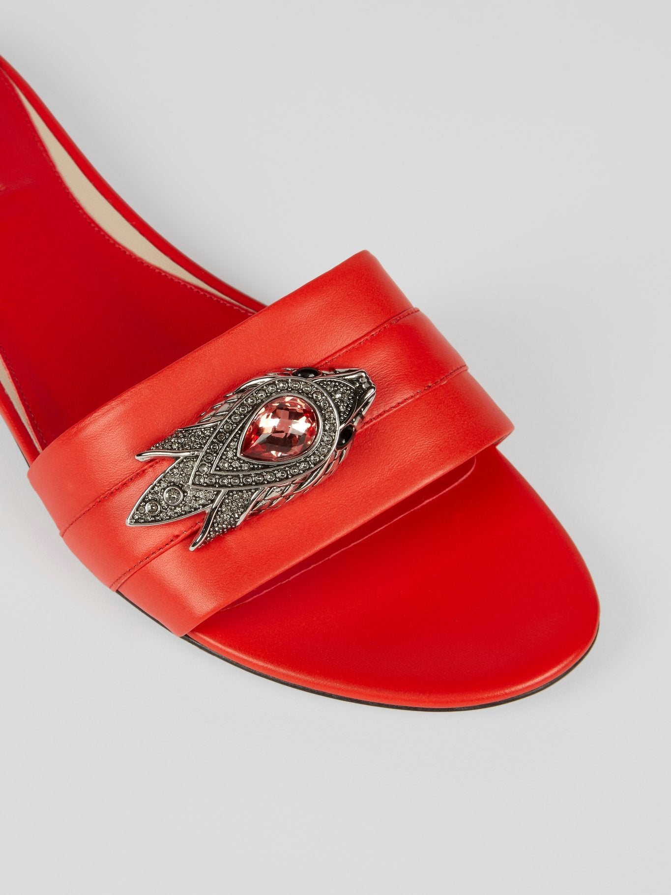 Оранжевые кожаные шлепанцы с декором