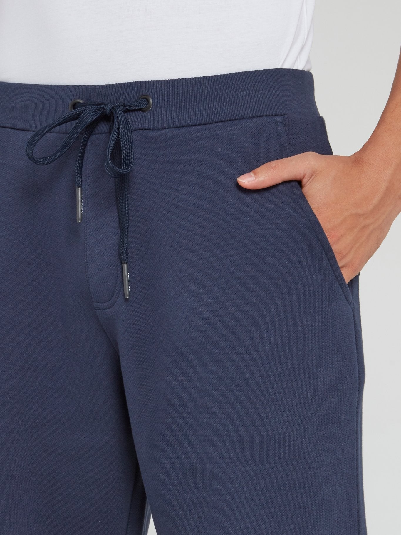 Темно-синие шорты со шнурком и логотипом