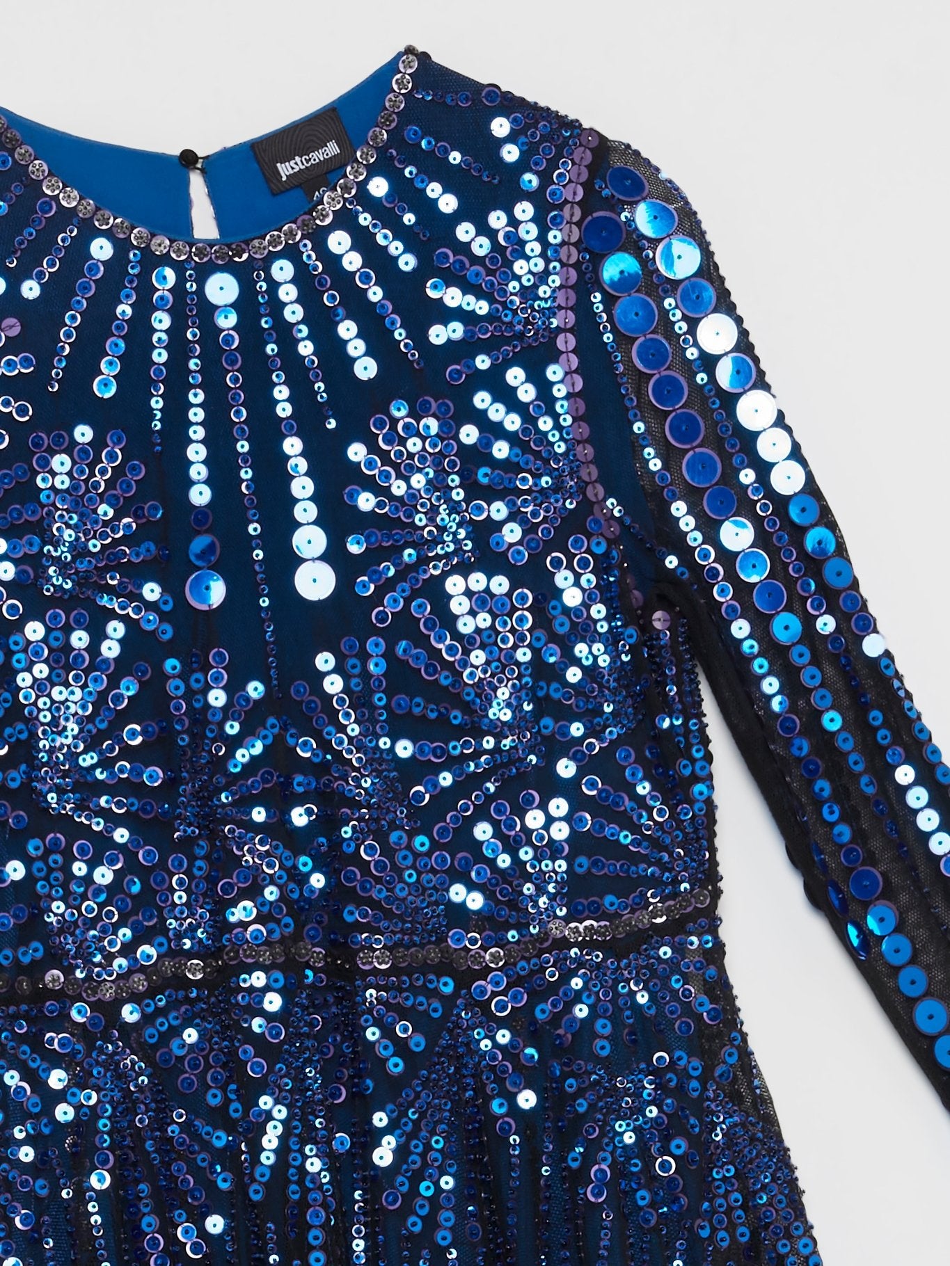 Синяя блузка с пайетками