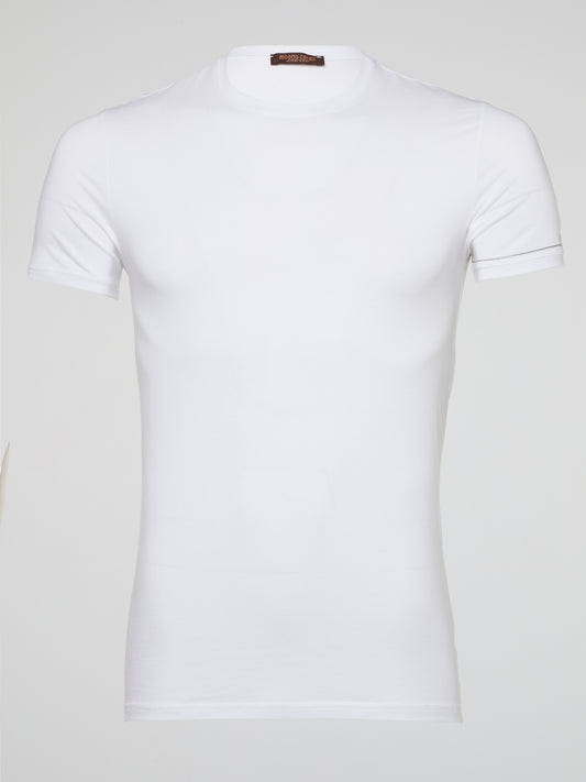 Indulge in luxury with the White Ribbed Trim T-Shirt by Roberto Cavalli Underwear, a sleek and stylish addition to your wardrobe that effortlessly combines comfort and sophistication. Crafted with the finest materials and detailed with ribbed trim, this t-shirt exudes timeless elegance and modern charm. Elevate your everyday look with this must-have piece that promises to make a statement wherever you go.